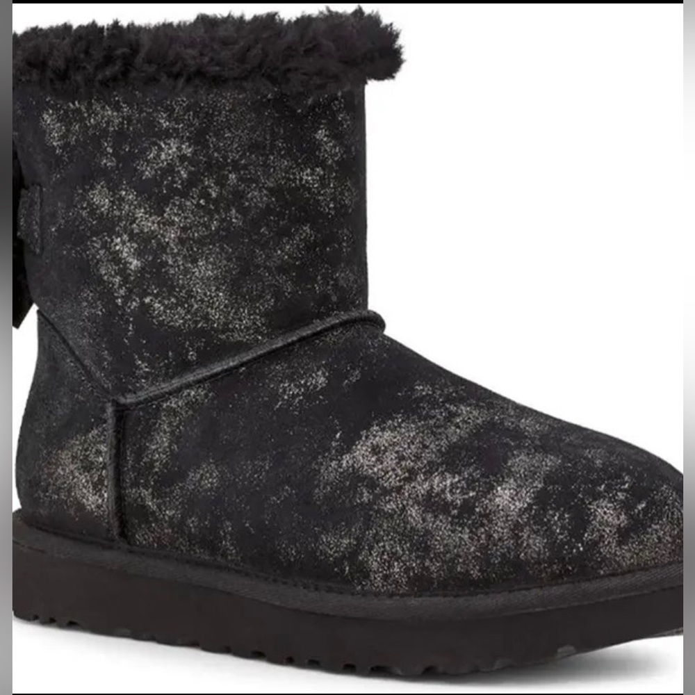 Ugg australia women's  black metallic boots size us 6